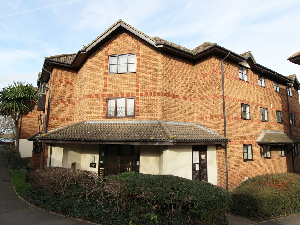 1 bed flat for sale in Barnard Court, Osbourne Road, Dartford DA2, £