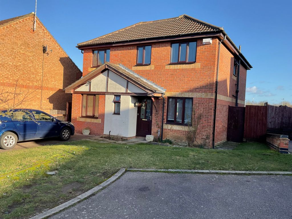 5 bed detached house for sale in Ashby Close, Wellingborough NN8, £