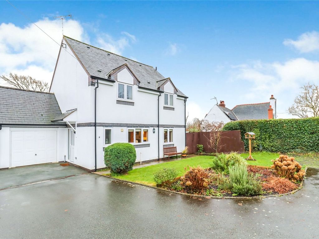 4 bed detached house for sale in Abbey Close, Pool Quay, Welshpool