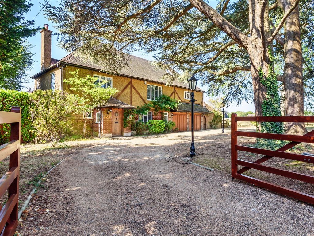 5 bed detached house for sale in Woodmansterne Lane, Banstead SM7 Zoopla