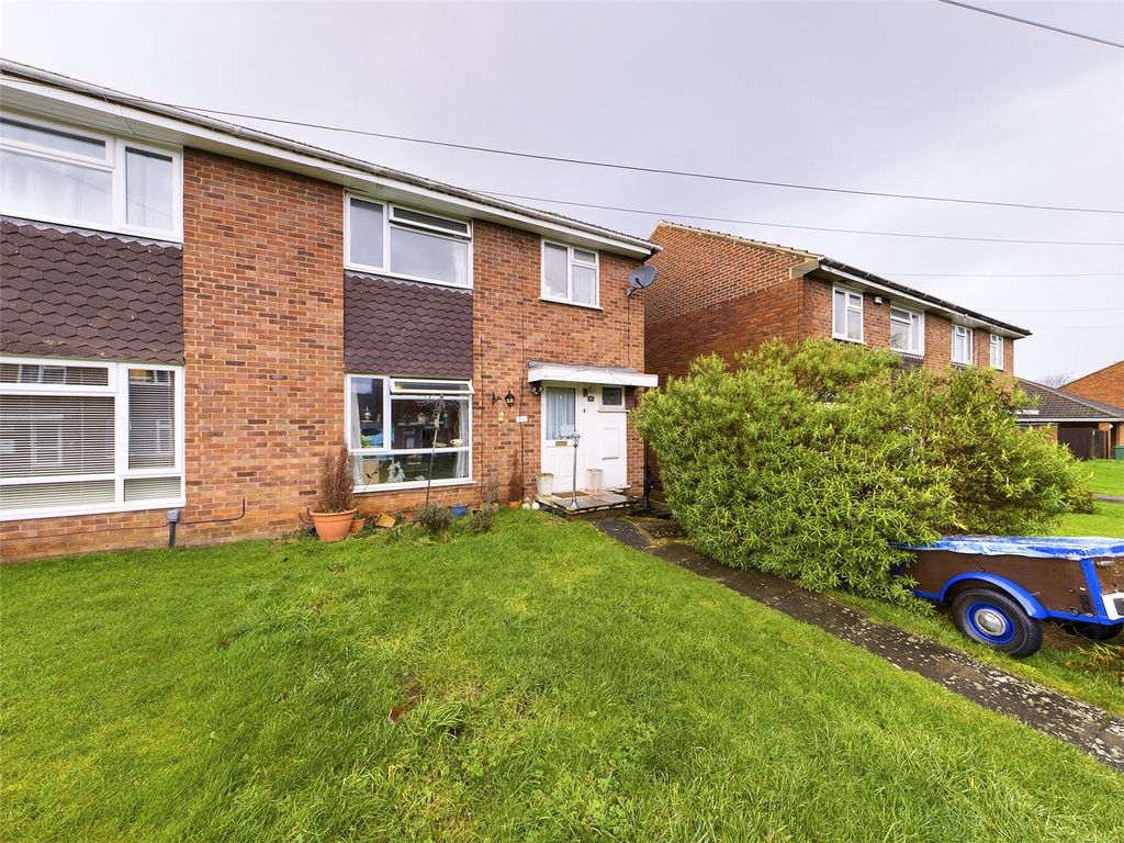 3 bed end terrace house for sale in Thirlmere Road, Cheltenham