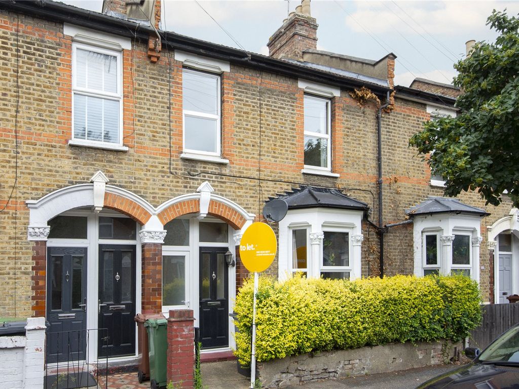 2 bed flat to rent in Hove Avenue, Walthamstow, London E17, £1,750 pcm