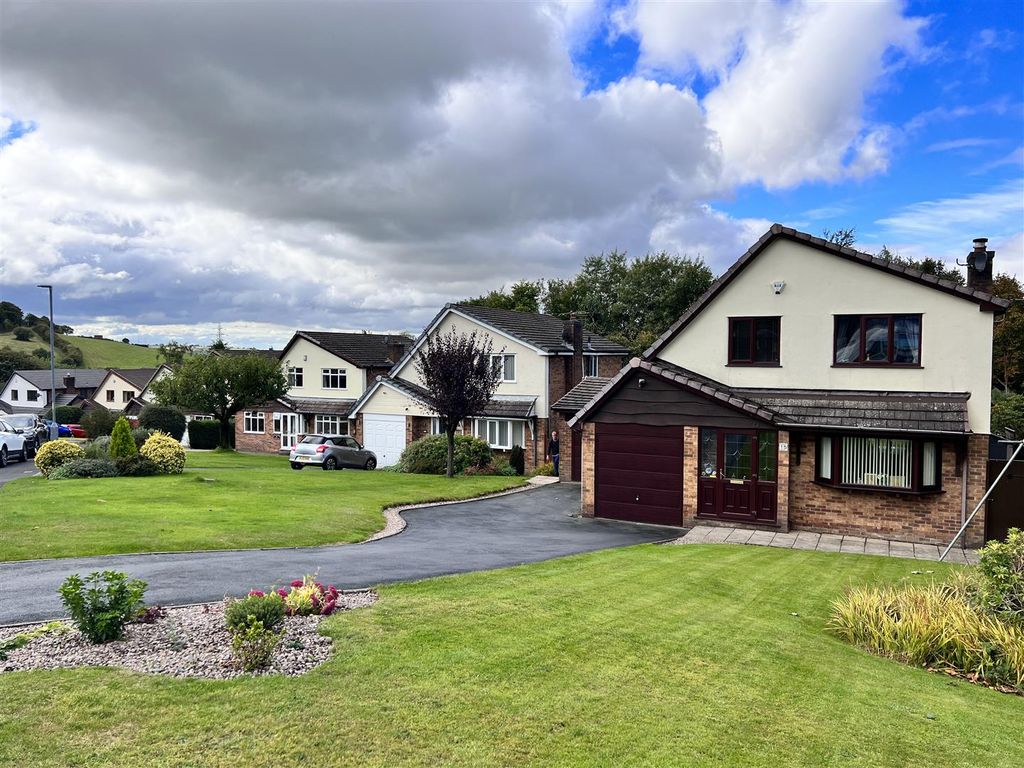 Wildbank Chase, Stalybridge SK15  