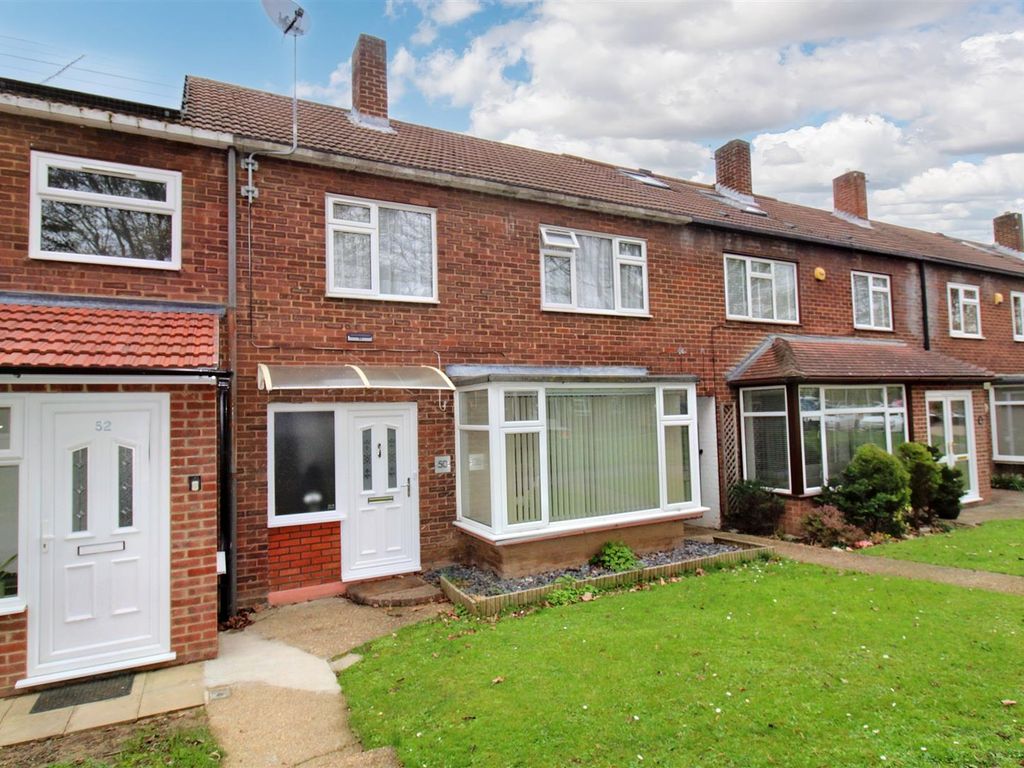 3 bed terraced house for sale in Gobions, Basildon SS16 Zoopla