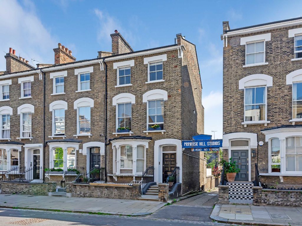 2 bed flat for sale in Fitzroy Road, London NW1, £900,000 Zoopla