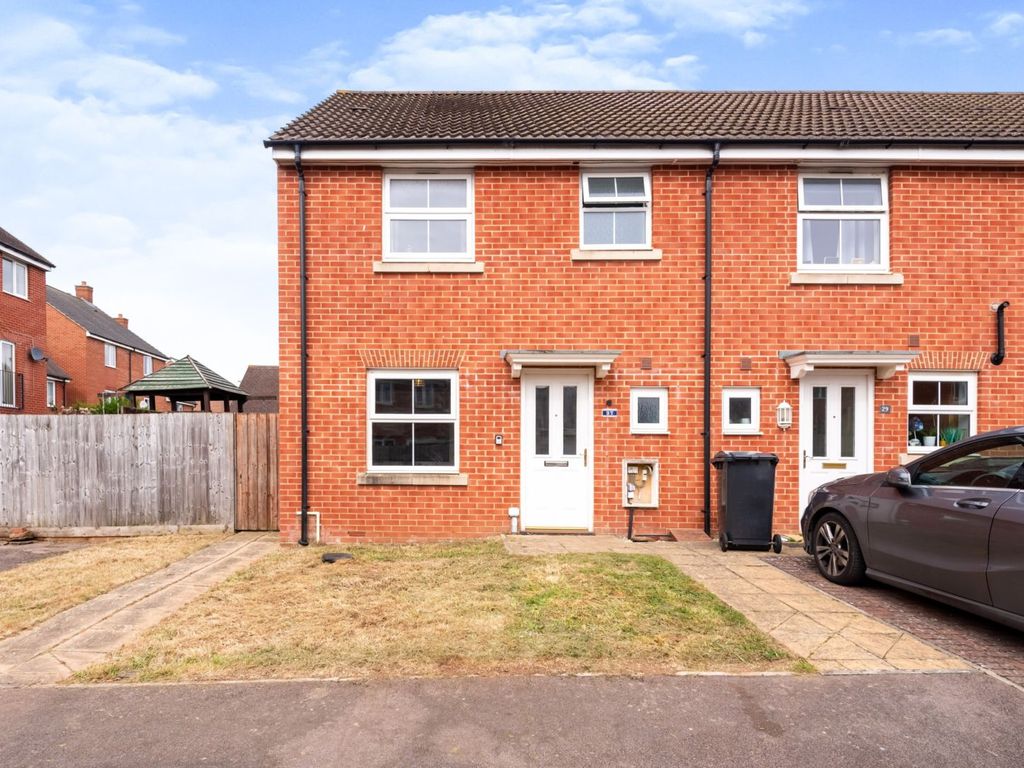 3 bed end terrace house for sale in Boddington Drive Kingsway