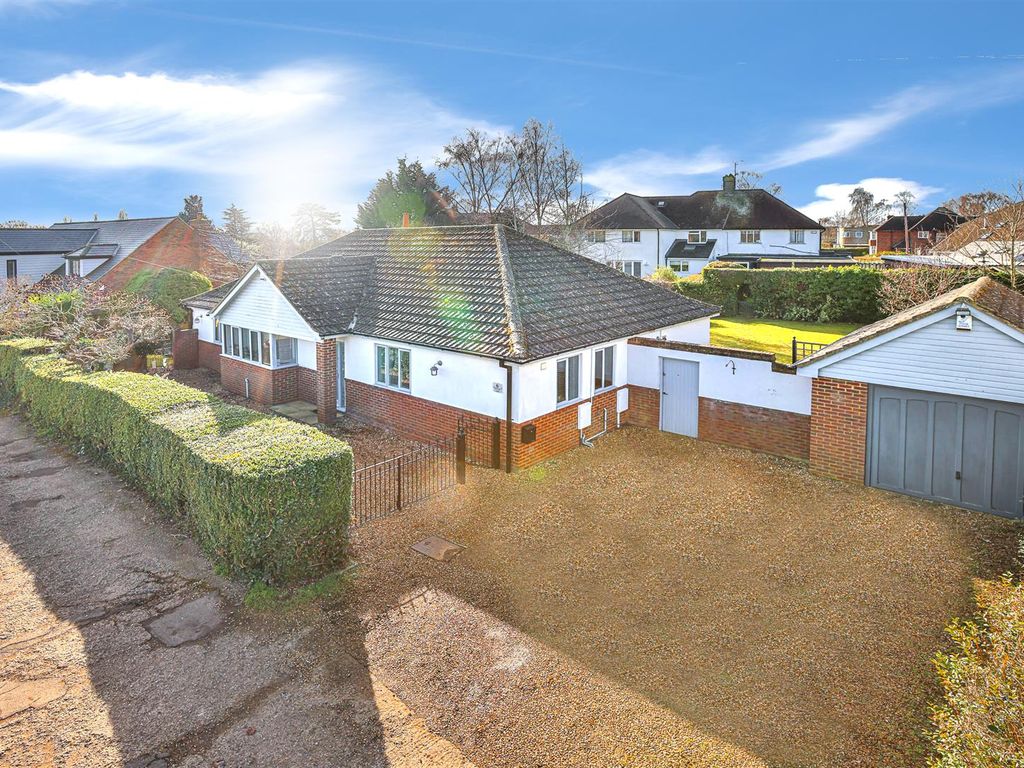3 bed detached bungalow for sale in Spinney Lane, Kettering NN15 Zoopla