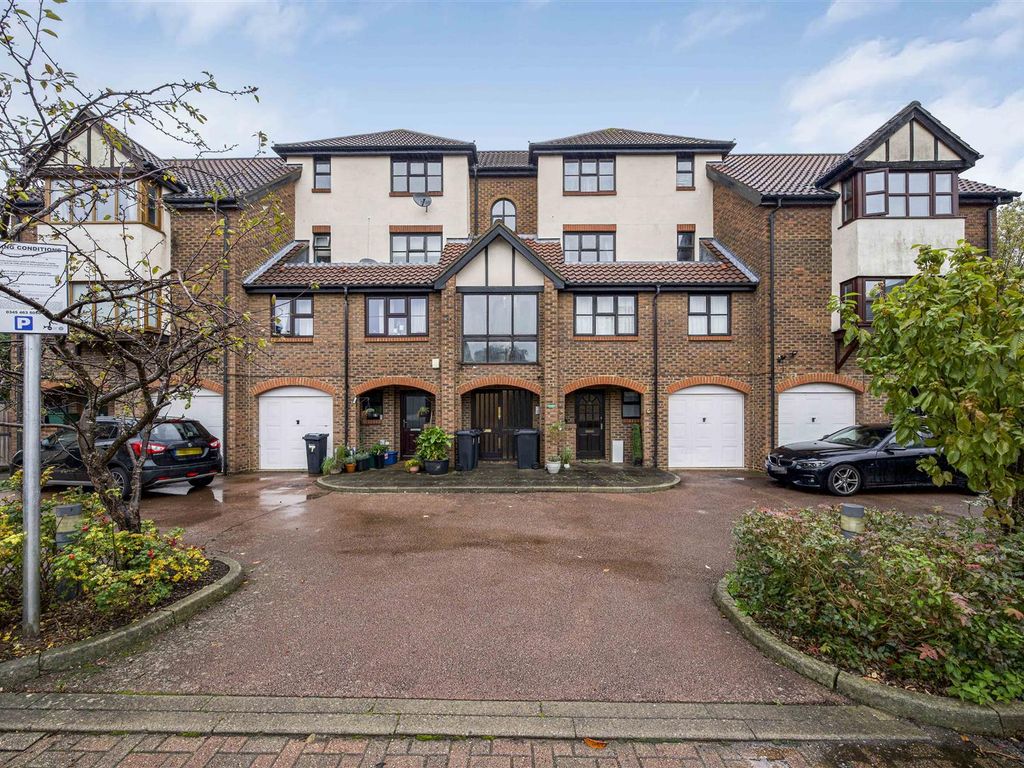 1 bed flat for sale in Beaumont Place, Isleworth TW7, £215,000 Zoopla