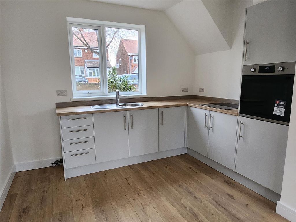 2 bed semidetached house to rent in Rig Drive, Swinton, Mexborough S64