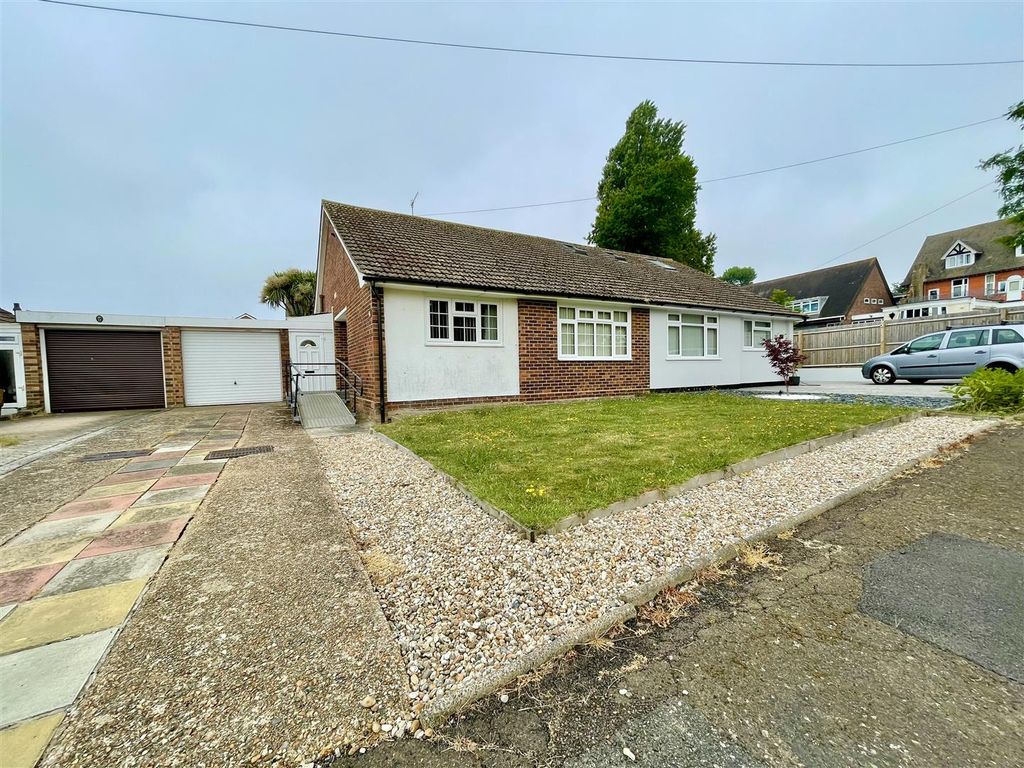 2 bed semidetached bungalow for sale in The Glades, BexhillOnSea