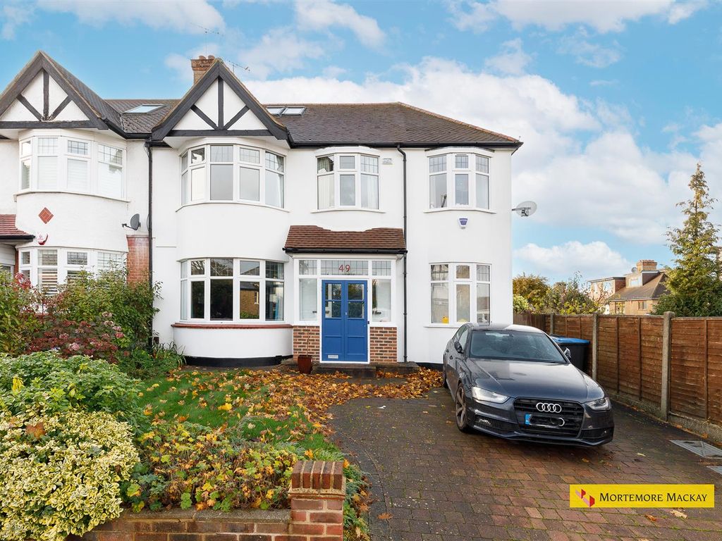 5 bed semidetached house for sale in Green Moor Link, London N21, £