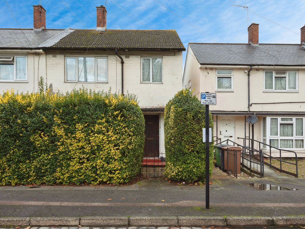 3 bed semidetached house for sale in North Countess Road, Walthamstow