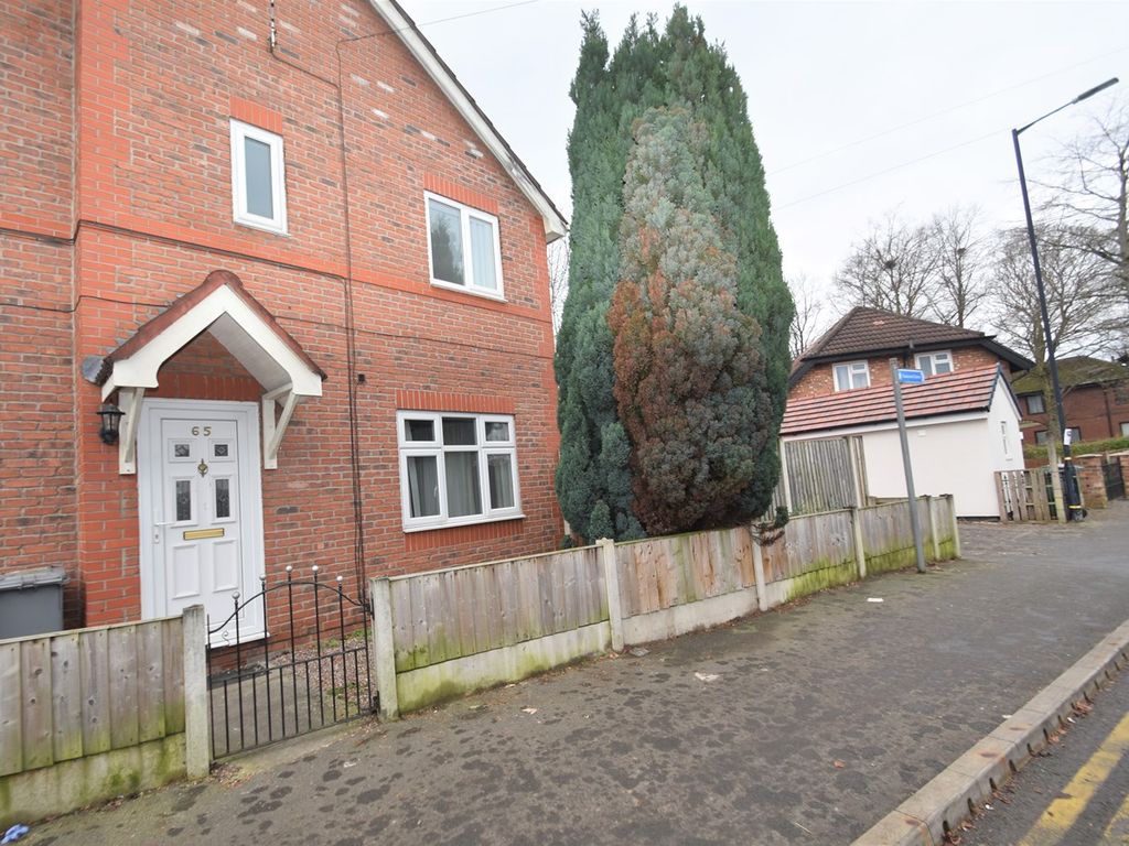 3 bed semidetached house to rent in Chapel Road, Sale M33 Zoopla