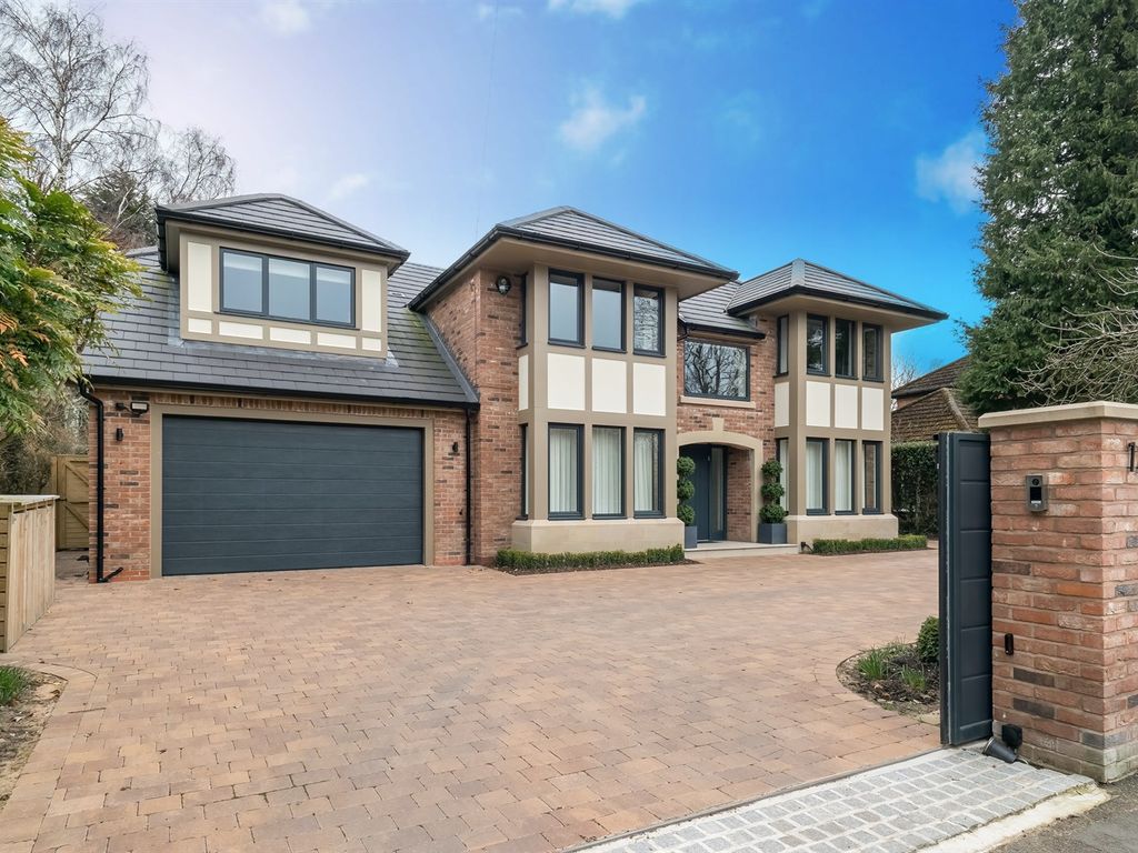 5 bed detached house for sale in Gorse Bank Road, Hale Barns