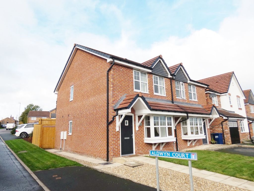 3 bed semidetached house to rent in Sibley Drive, Penwortham, Preston