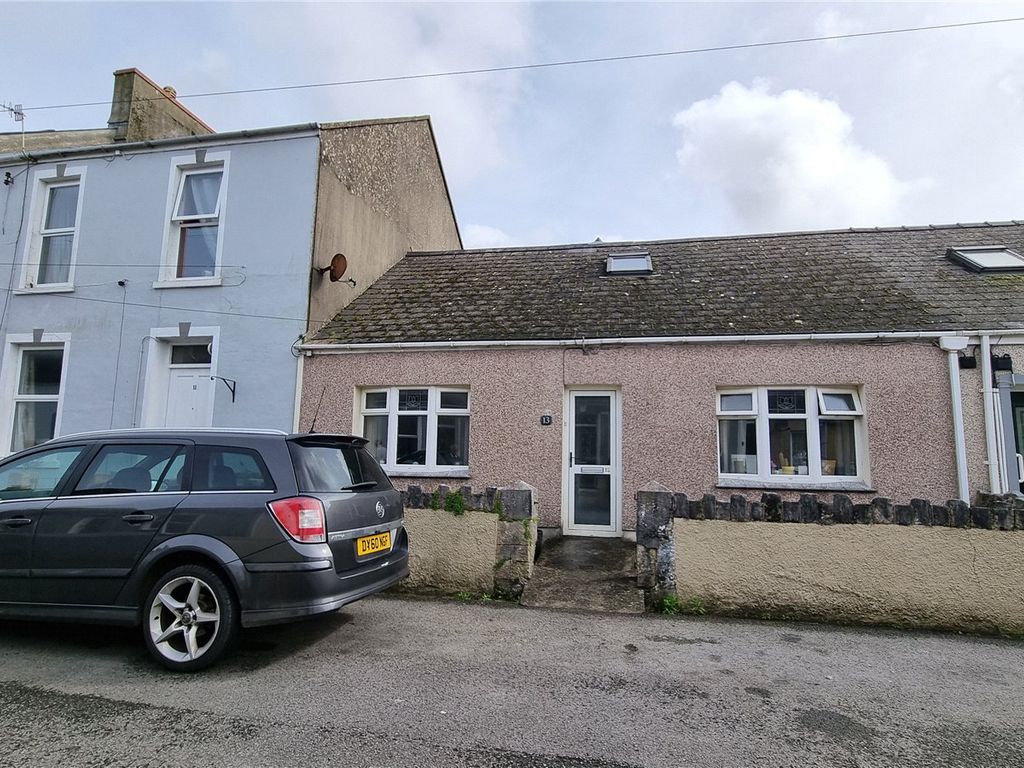 4 bed terraced house for sale in Mansel Street, Pembroke, Pembrokeshire