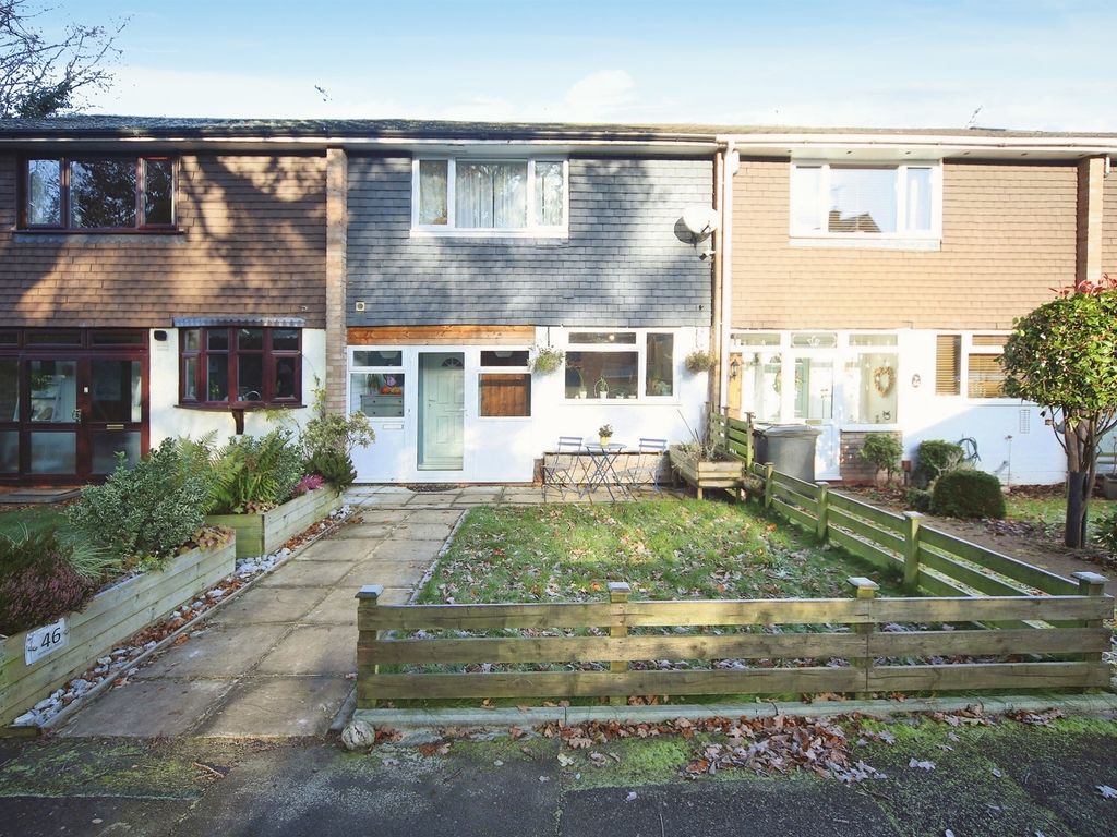 3 bed terraced house for sale in Wirehill Drive, Redditch B98, £240,000 Zoopla