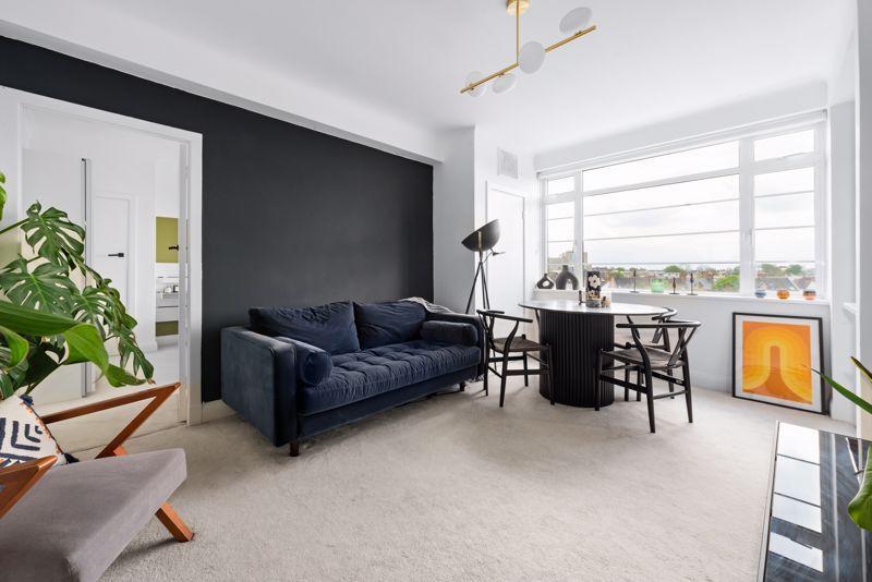 1 bed flat for sale in Balham High Road, London SW17 Zoopla
