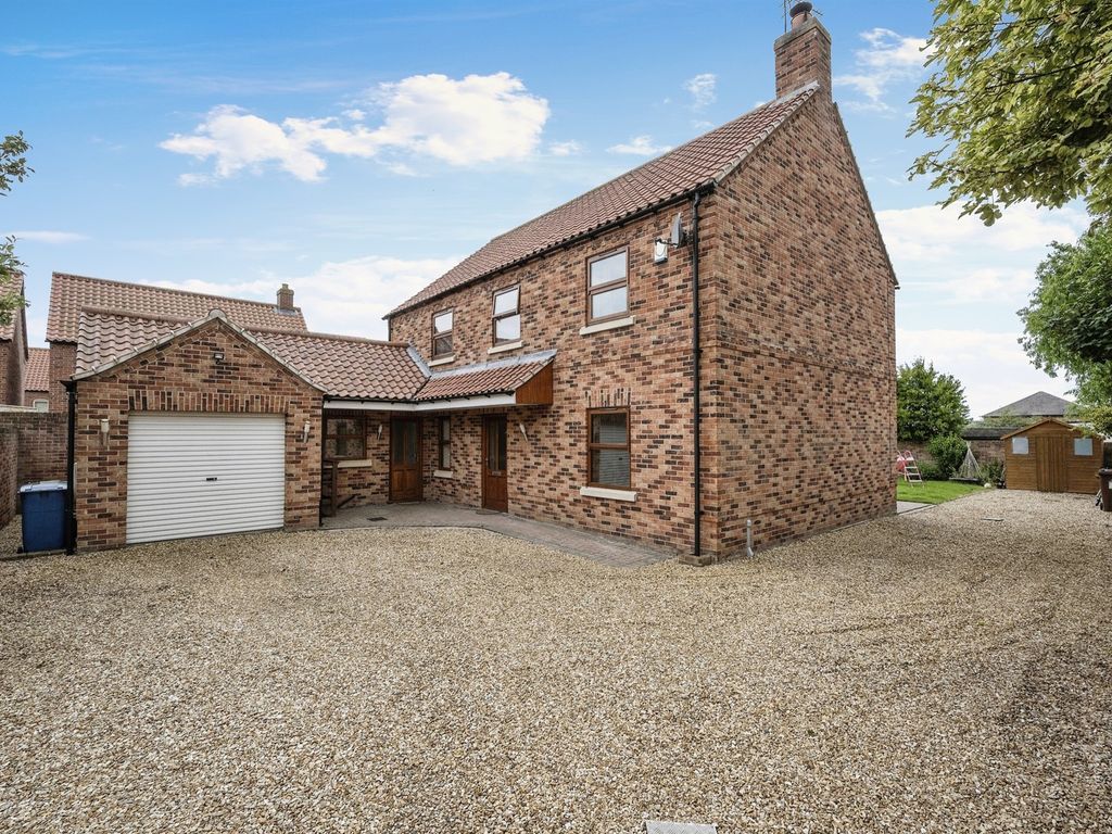 4 bed detached house for sale in Metcalfe Court, Everton, Doncaster