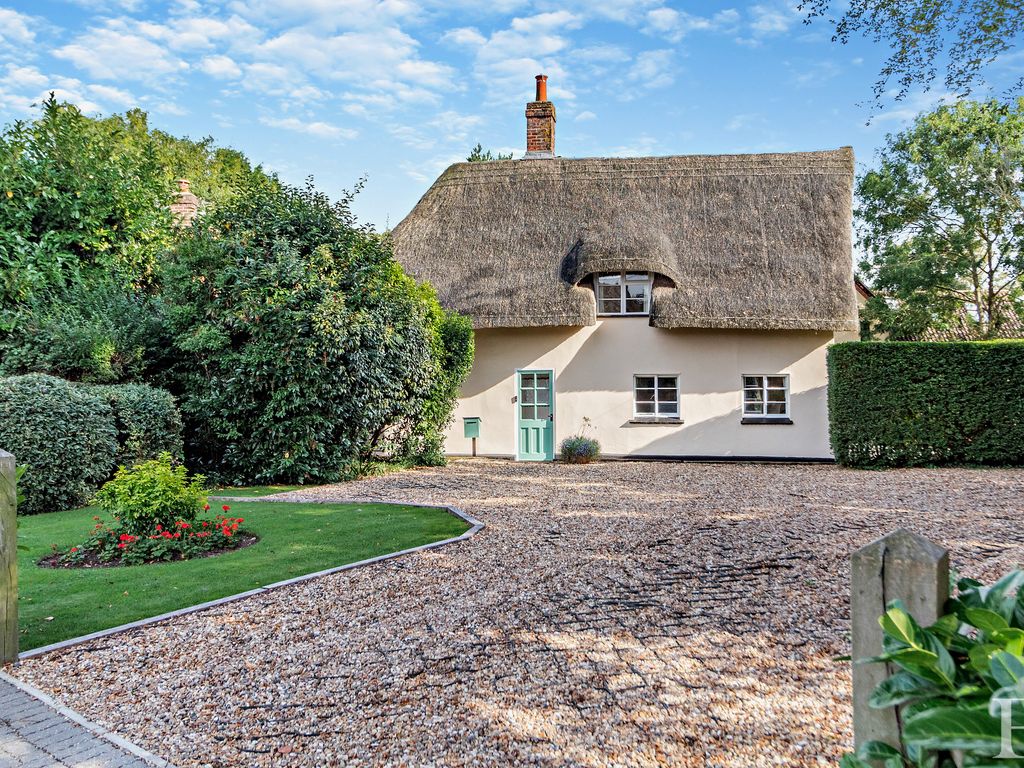 3 bed cottage for sale in Park Road, Combs, Stowmarket IP14, £425,000