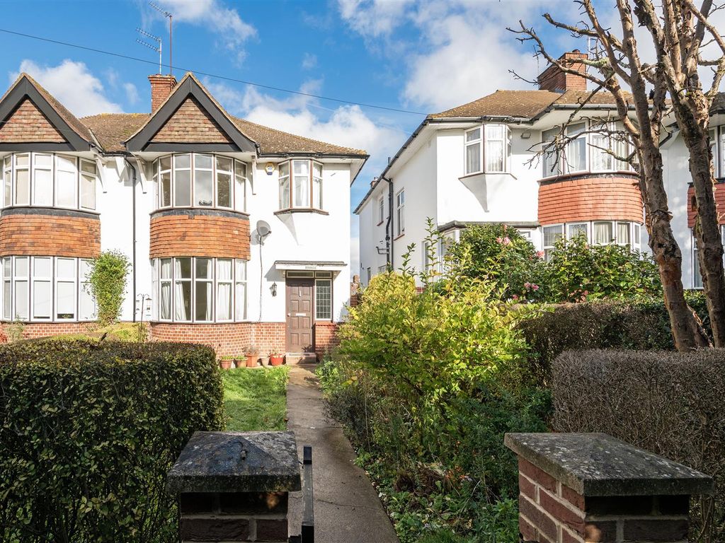 4 bed semidetached house for sale in Shooters Hill, London SE18 Zoopla