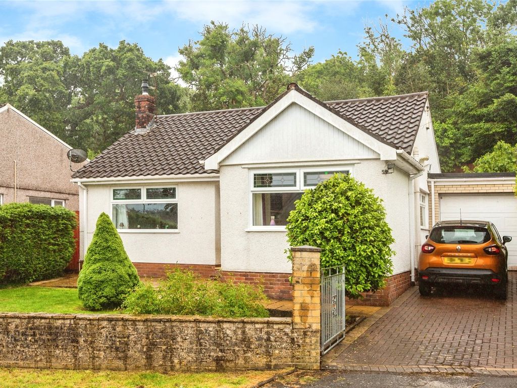 4 bed bungalow for sale in Cae Mansel Road, Gowerton, Swansea SA4, £