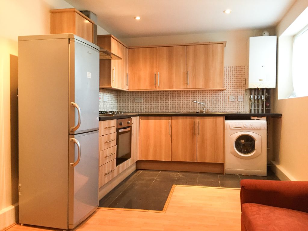 1 bed flat to rent in Goodmayes Road, Ilford IG3 Zoopla
