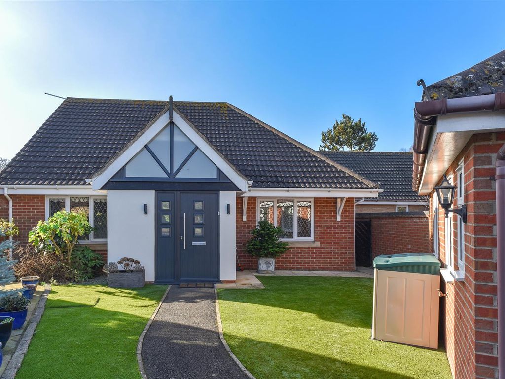 2 bed detached bungalow for sale in Windingbrooke Lane, Collingtree