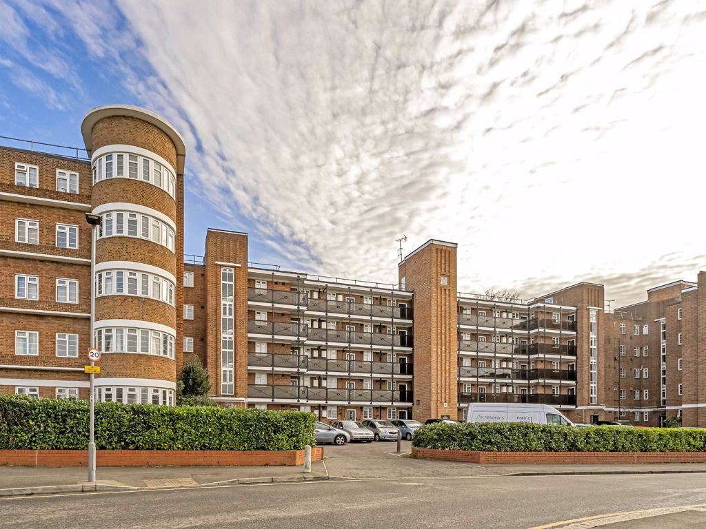 3 bed flat for sale in Glenbuck Road, Surbiton KT6 Zoopla