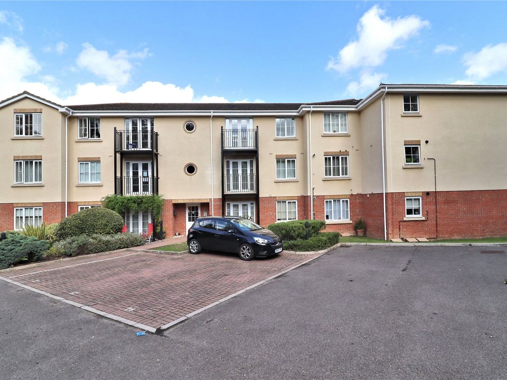 3 bed flat for sale in St. Johns, Woking GU21 Zoopla