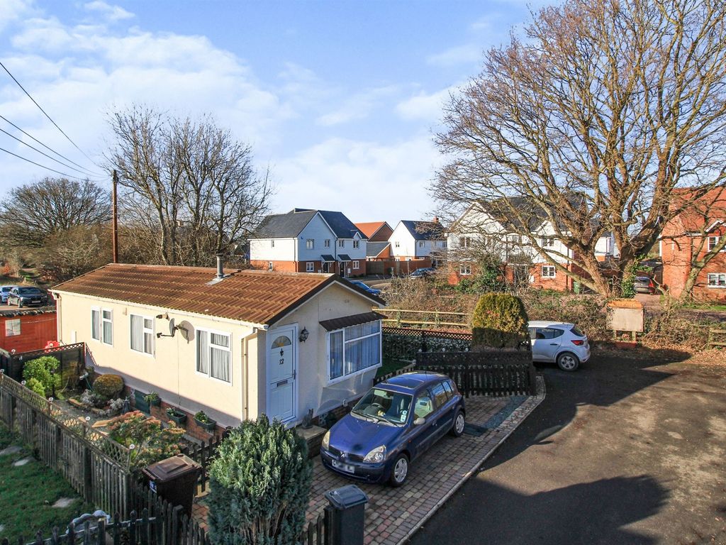 2 bed detached bungalow for sale in New Road, Hellingly, Hailsham BN27