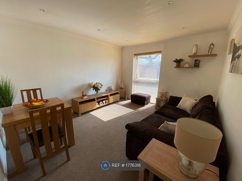 2 bed flat to rent in Jubilee Way, Sidcup DA14 Zoopla