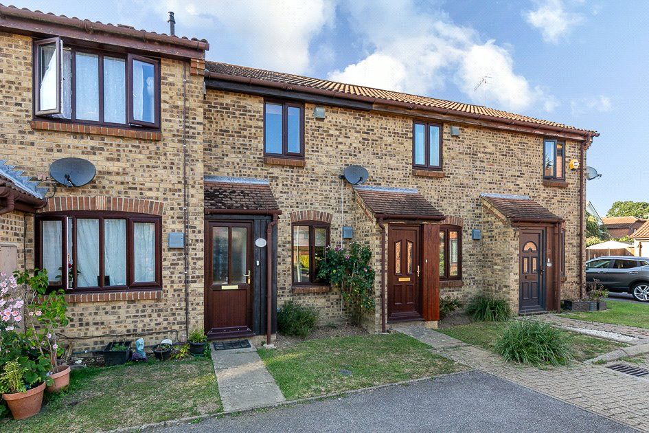 2 bed terraced house for sale in Parkhurst Grove, Horley, Surrey RH6, £