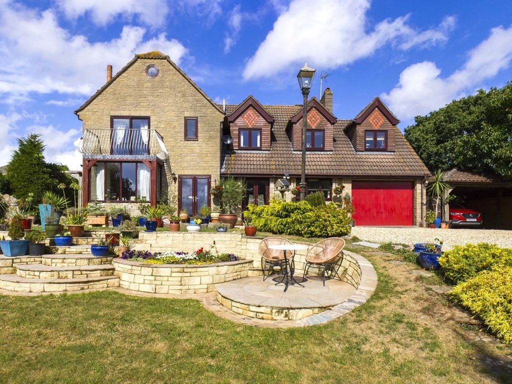 5 bed detached house for sale in Valley Road, Portishead, Bristol BS20