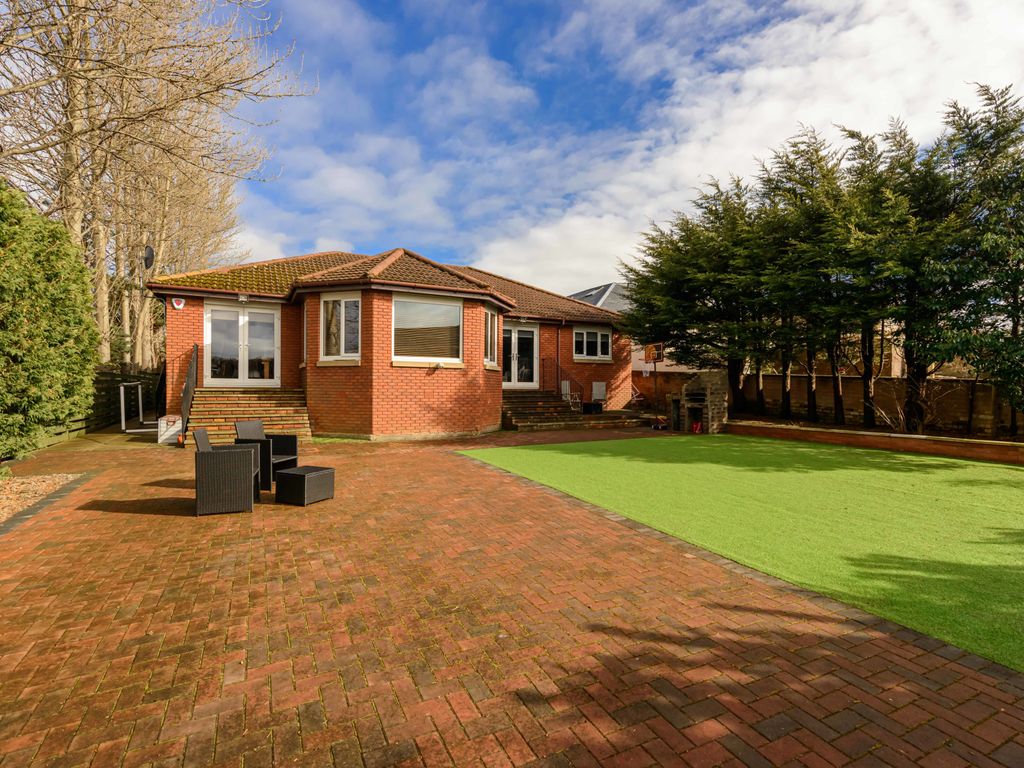4 bed detached bungalow for sale in 100 Drum Brae North, Edinburgh EH4