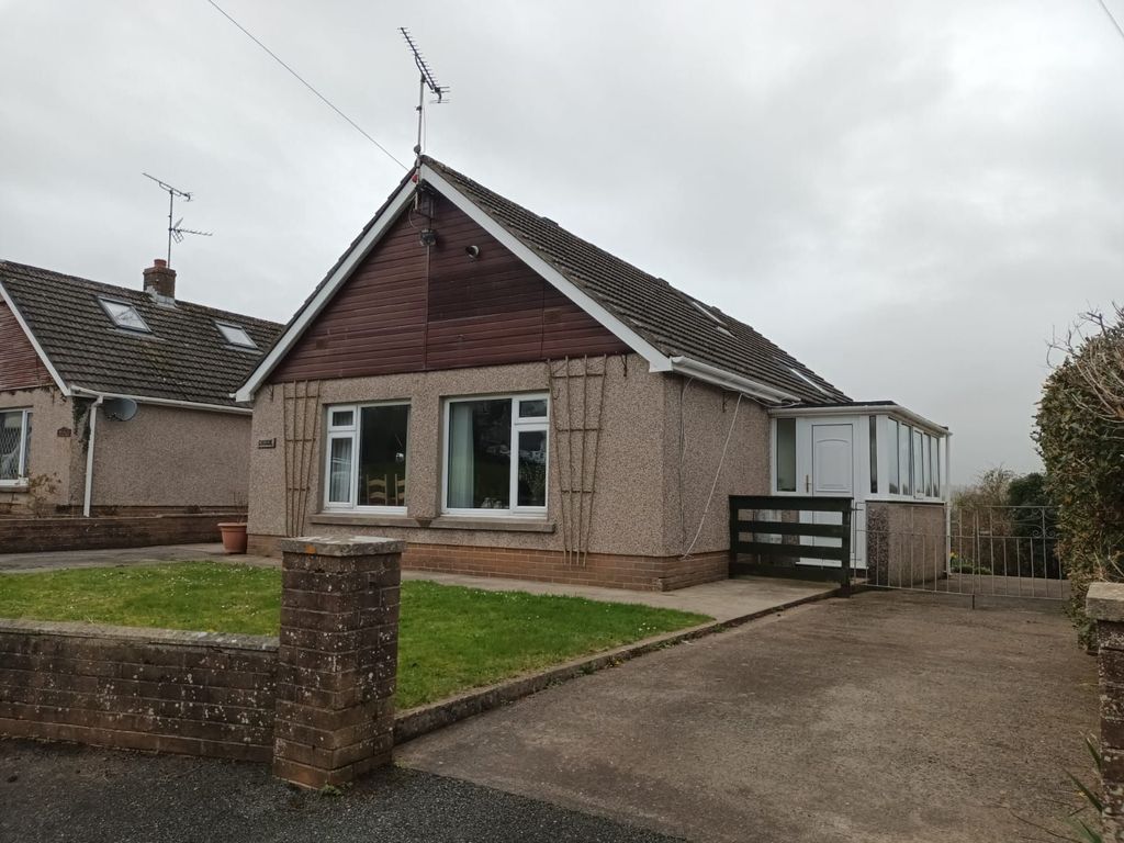 3 bed detached house for sale in The Ridgeway, Penally, Pembrokeshire