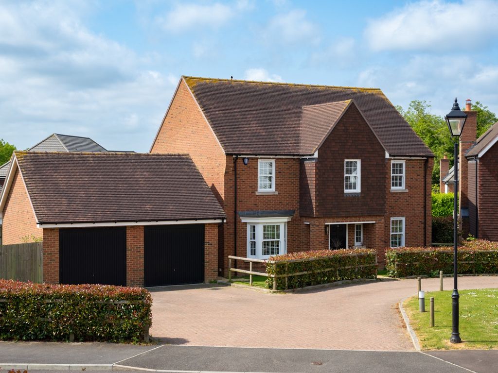 4 bed detached house for sale in Longbeech Park, Canterbury Road, Charing, Ashford TN27 Zoopla