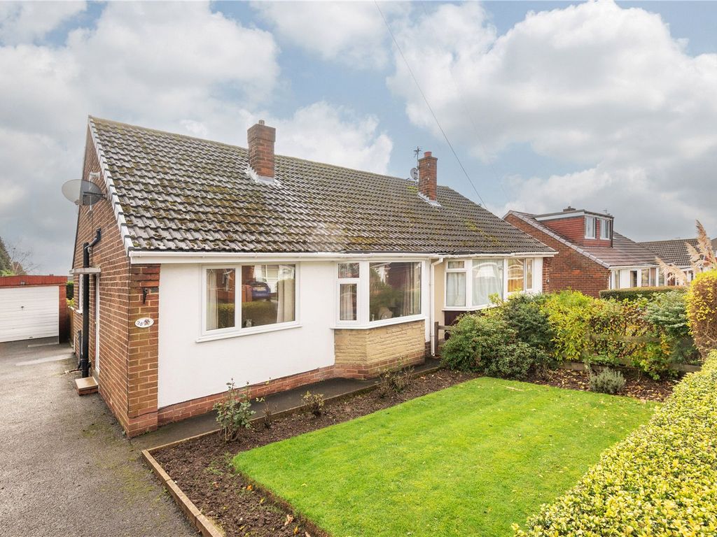 2 bed semidetached house for sale in Douglas Avenue, Soothill, Batley