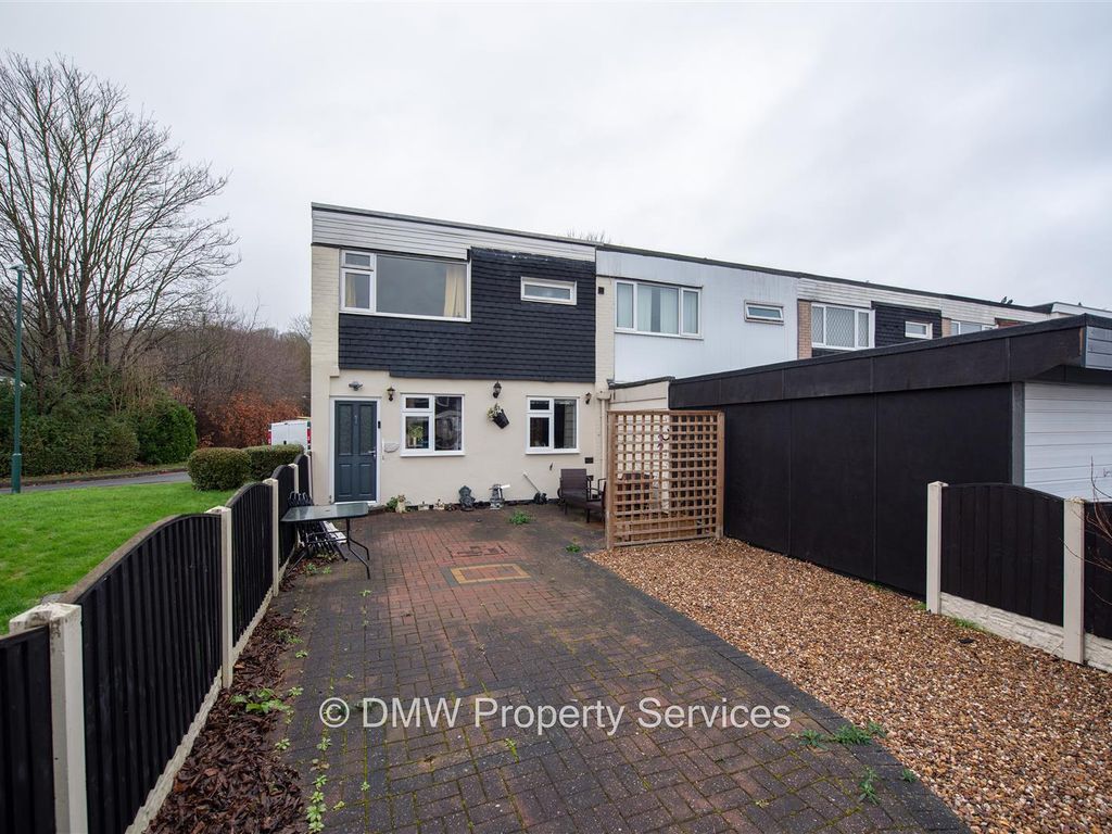 3 bed semidetached house for sale in Crabtree Field, Colwick Park