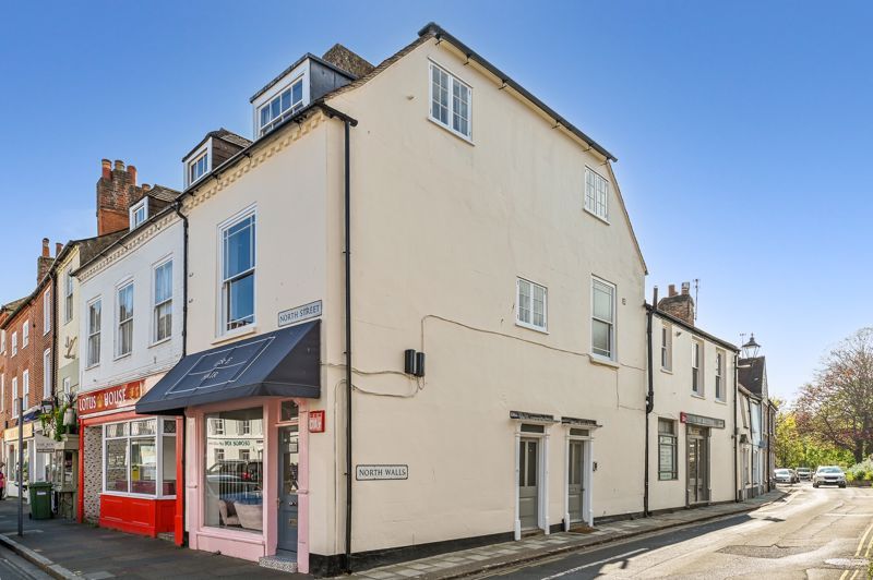 2 bed flat for sale in North Walls, Chichester PO19, £315,000 Zoopla