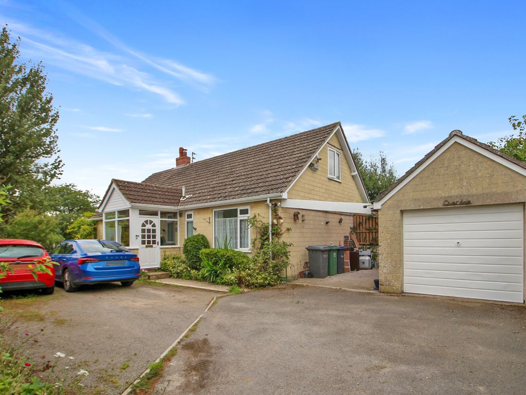 4 bed detached bungalow for sale in Corsley, Warminster BA12, £650,000
