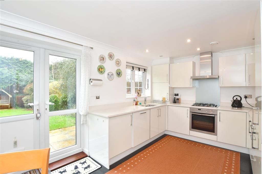 3 bed semidetached house for sale in New Town Road, Storrington