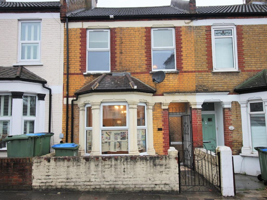 3 bed property to rent in Basildon Road, London SE2 Zoopla