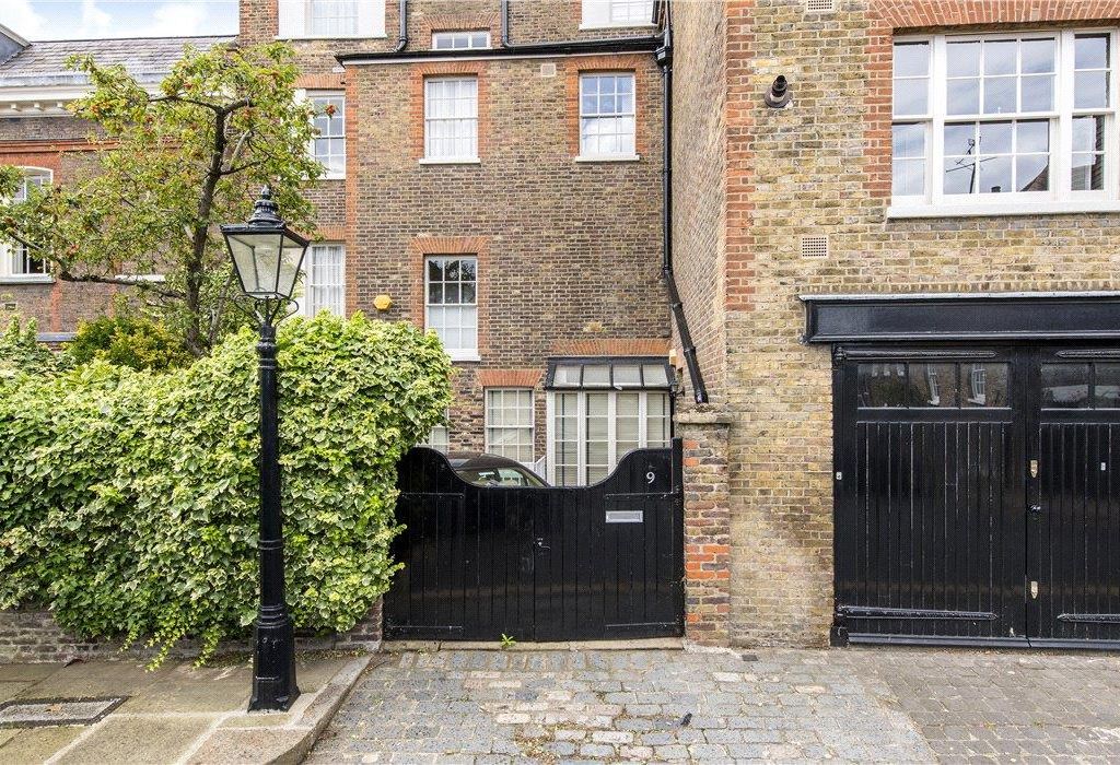 The Mount Square, London NW3