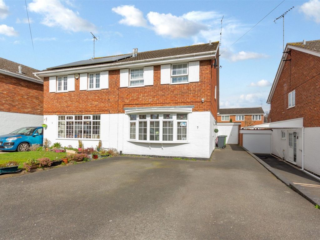 3 bed semidetached house for sale in Elmdale Drive, Kidderminster DY10