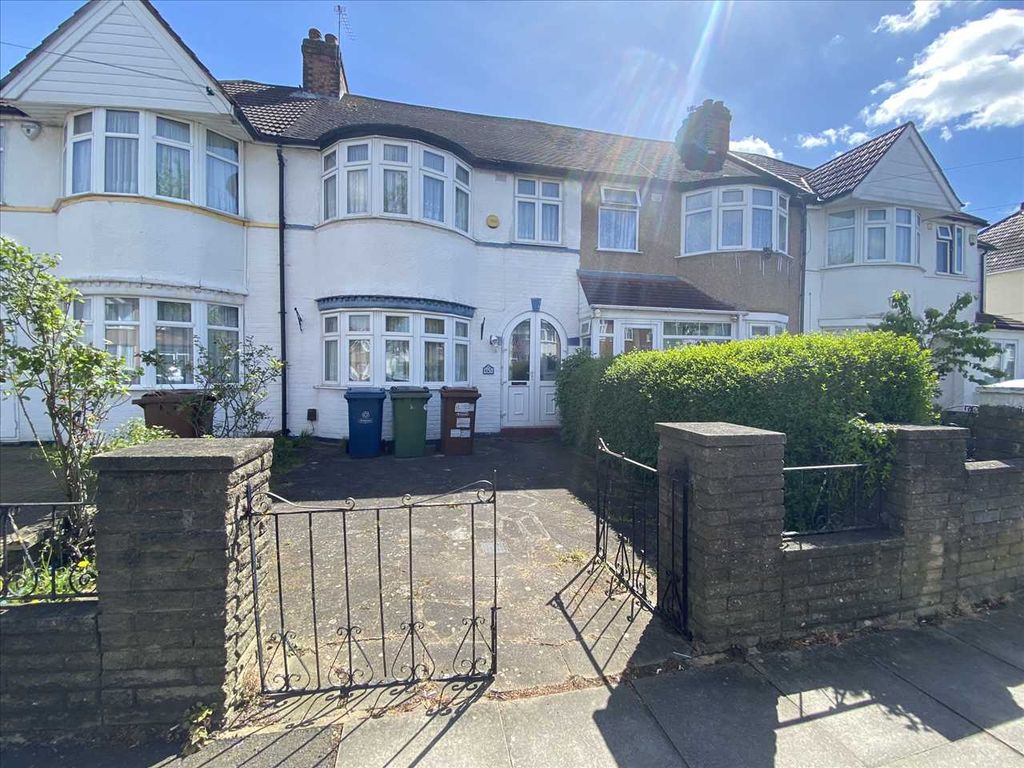 3 bed terraced house for sale in Glebe Avenue, Queensbury, Harrow HA3, £574,950 Zoopla