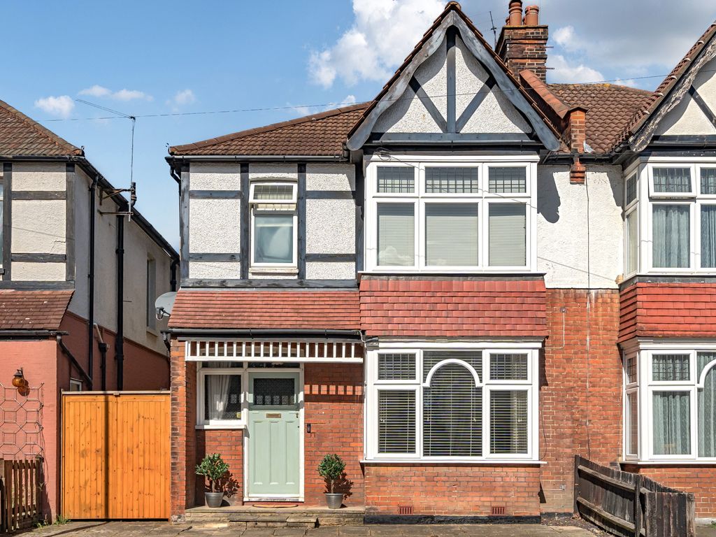 3 bed semidetached house for sale in Cromer Road, New EN5 Zoopla