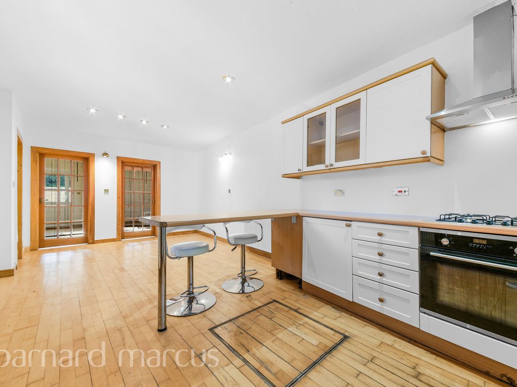 2 bed property to rent in Denmark Road, Carshalton SM5, £1,650 pcm Zoopla