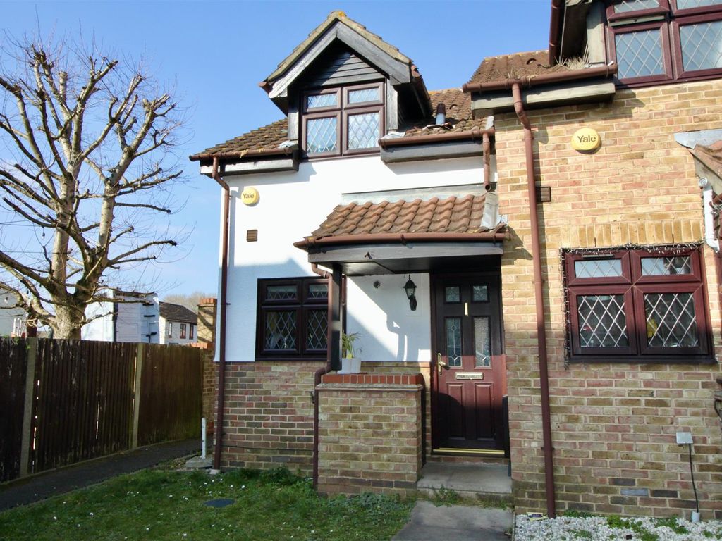 1 bed end terrace house for sale in Marsworth Close, Yeading, Hayes UB4