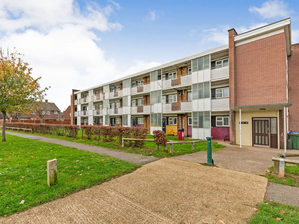 1 bed for sale in Western Way, Letchworth Garden City SG6